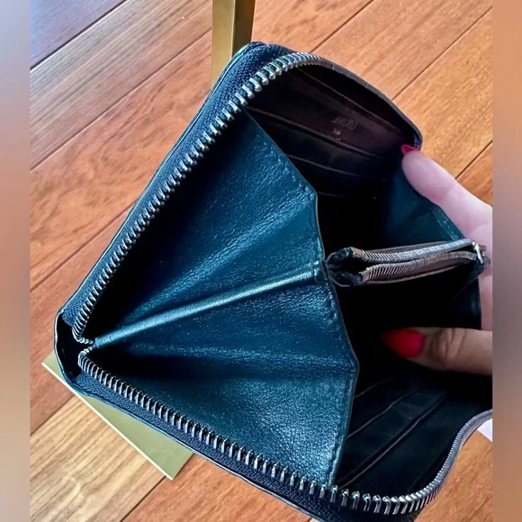 Jimmy Choo Filipa Star-Studded Zip-Around Long Leather Wallet - Picture 13 of 13